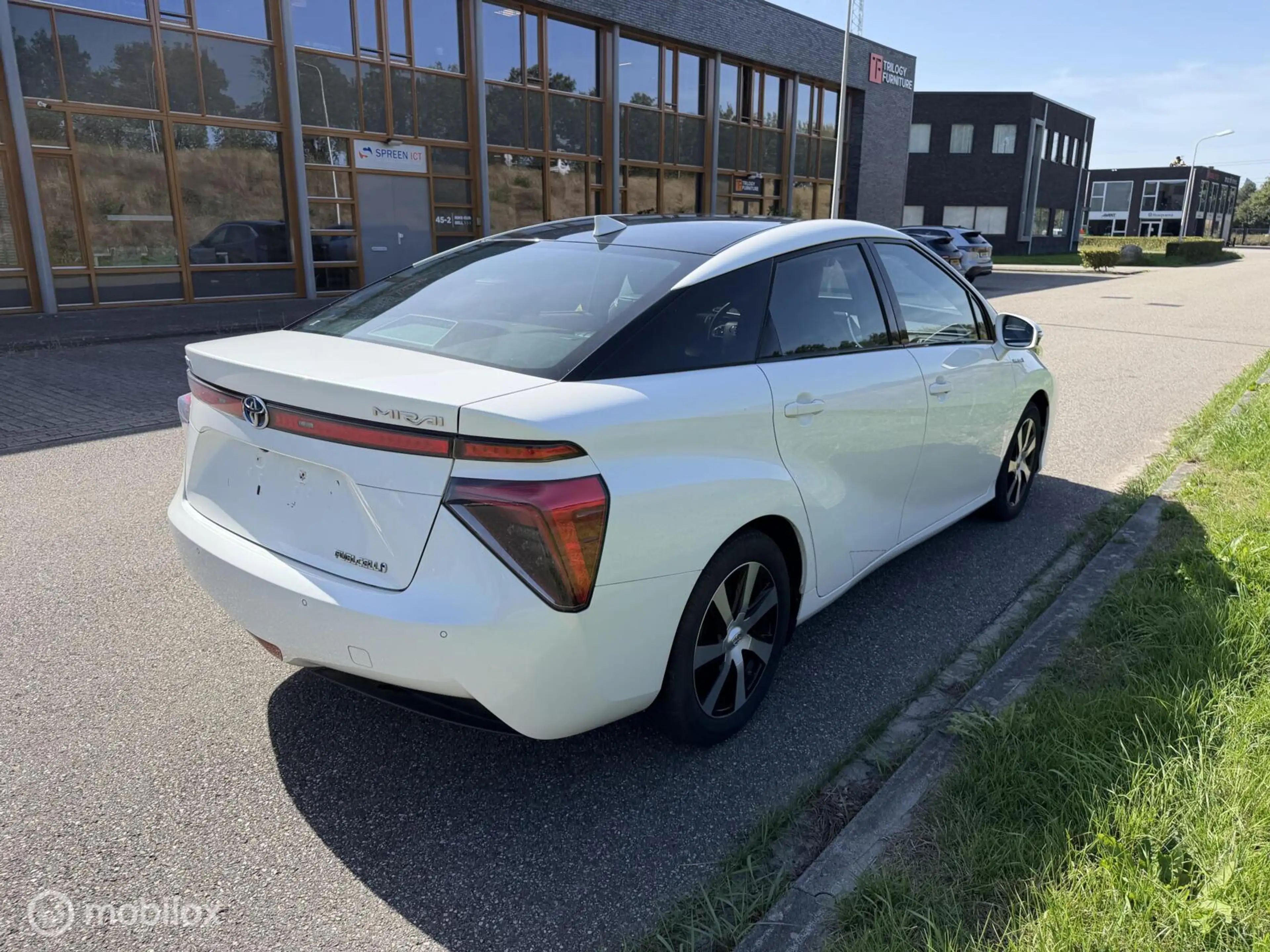 Toyota Mirai FCV Executive nederlands kentken in de btw — photo 3