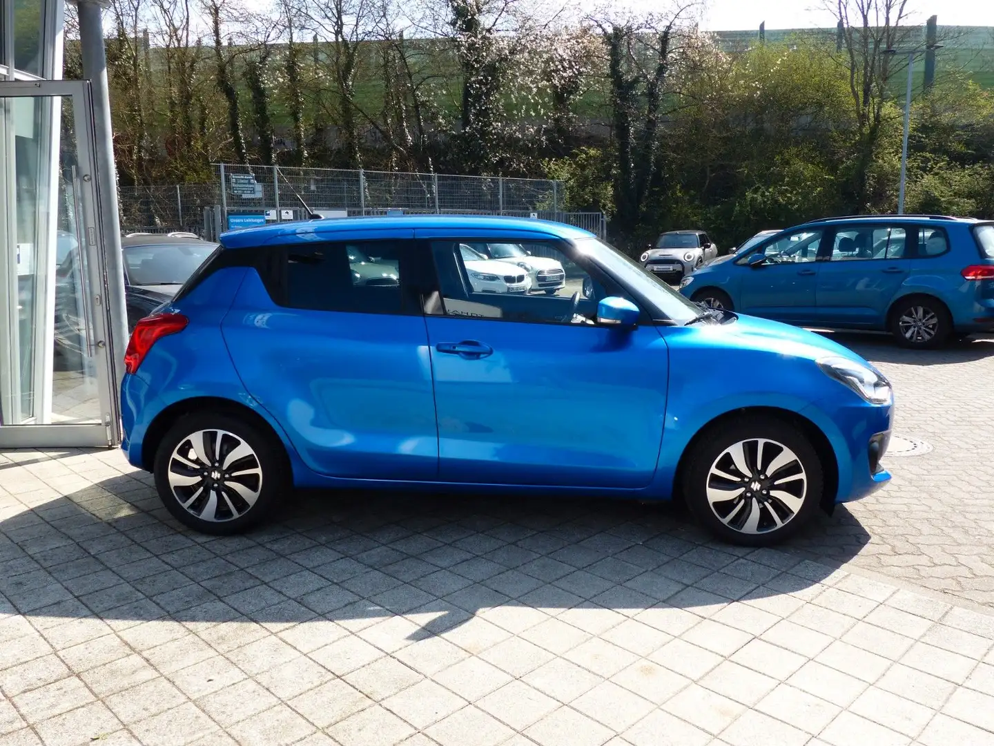 Suzuki Swift 1.0 Aut. Comfort+,Navigation,LED,Bluetooth Blau - 2