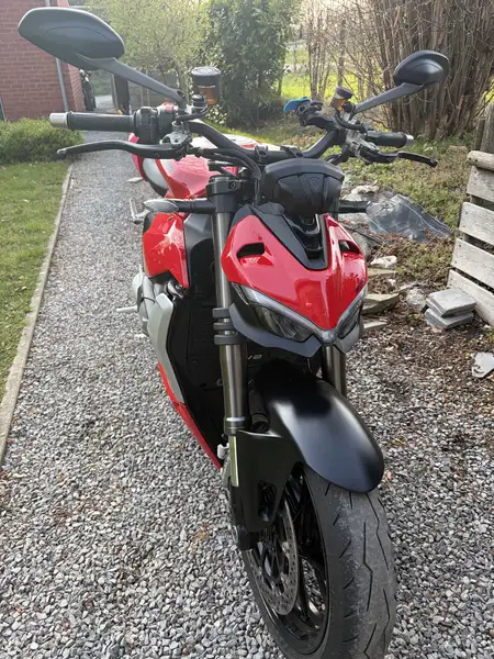 Ducati Streetfighter - foto 2