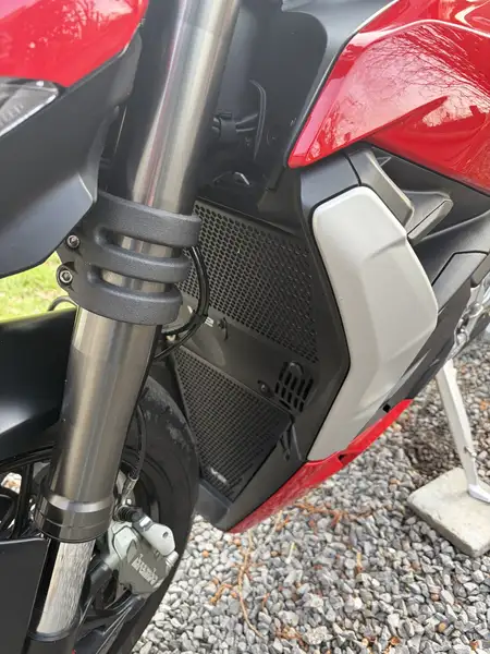 Ducati Streetfighter - foto 4