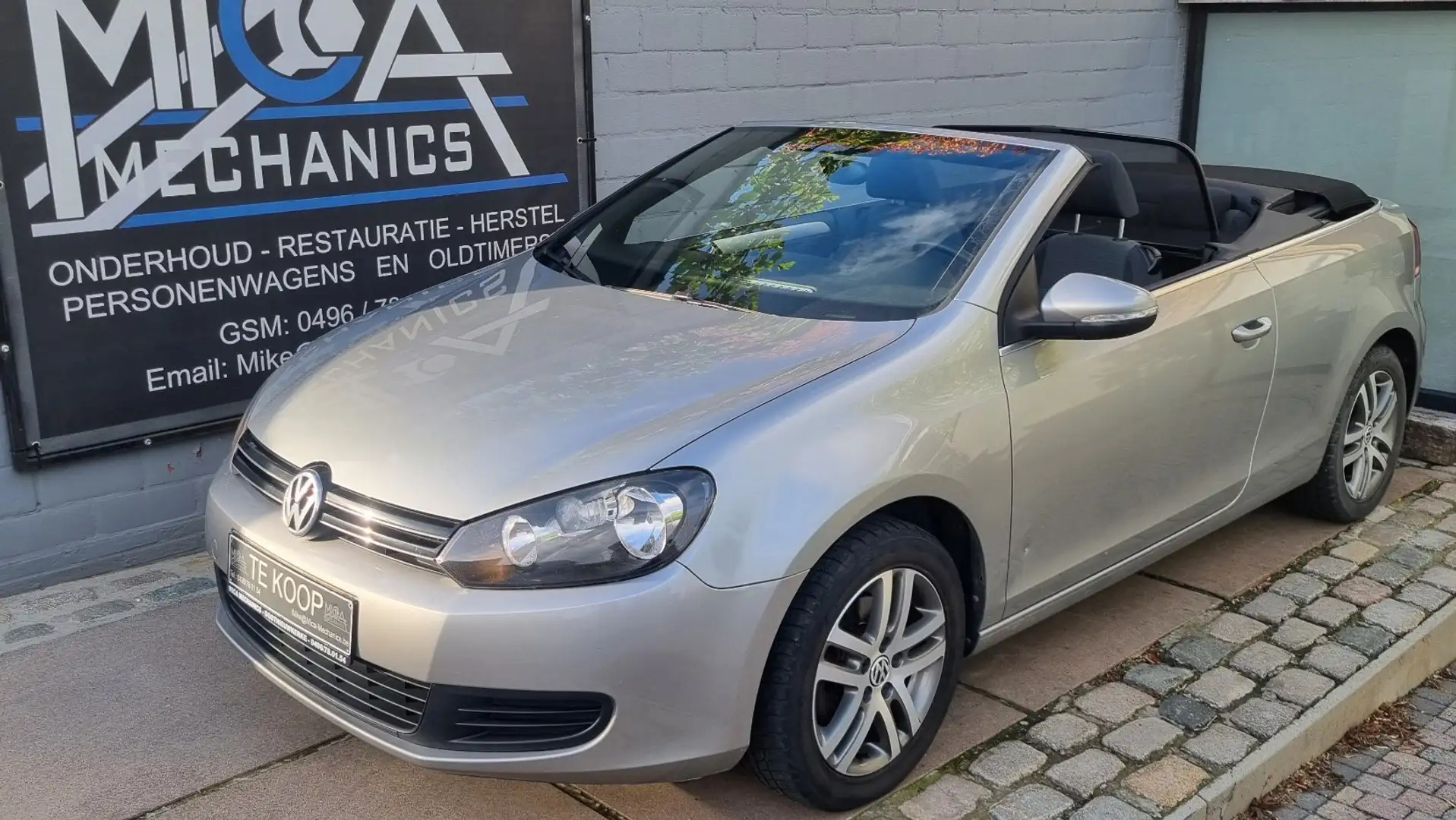 Volkswagen Golf Cabriolet Golf Cabrio 1.6 TDI BlueMotion Technology Grijs - 2