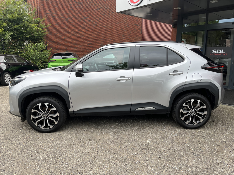 Toyota Yaris Cross 1.5 Hybrid 115 First Edition // ADAPT. CRUISE // K — photo 3