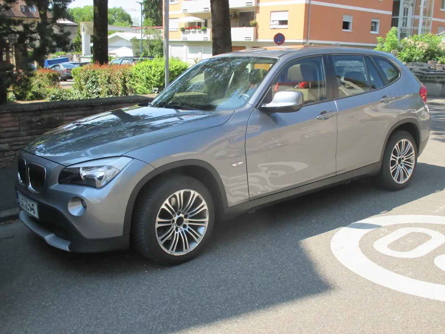 BMW X1 X1 sDrive18d Silber - 2