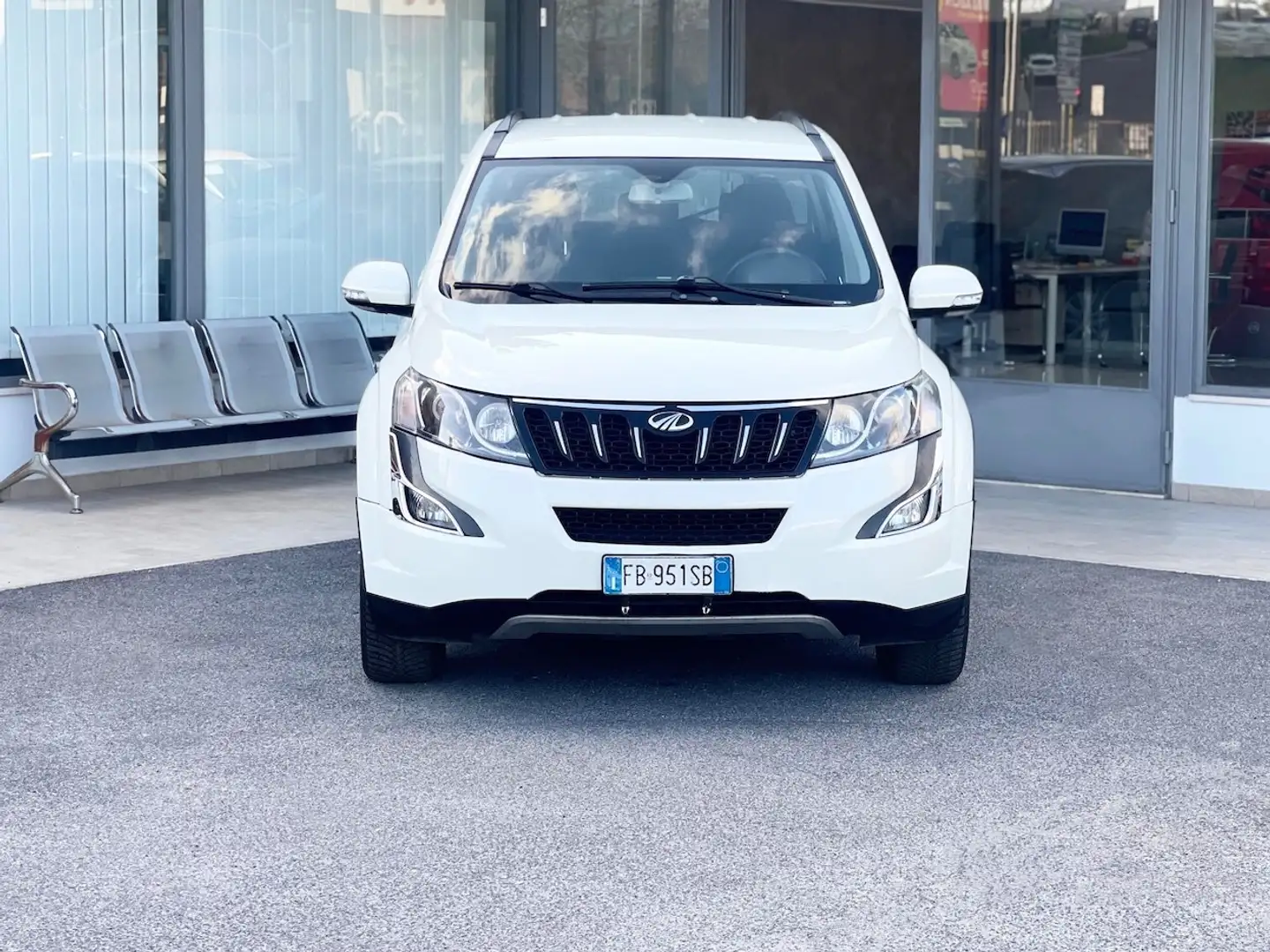 Mahindra XUV500 2.2 Diesel 140CV E5 7 Posti - 2015 Blanco - 2