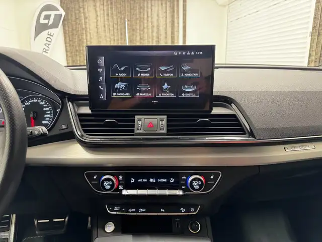 Audi Q5 view 15