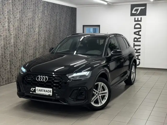 Audi Q5 view 2