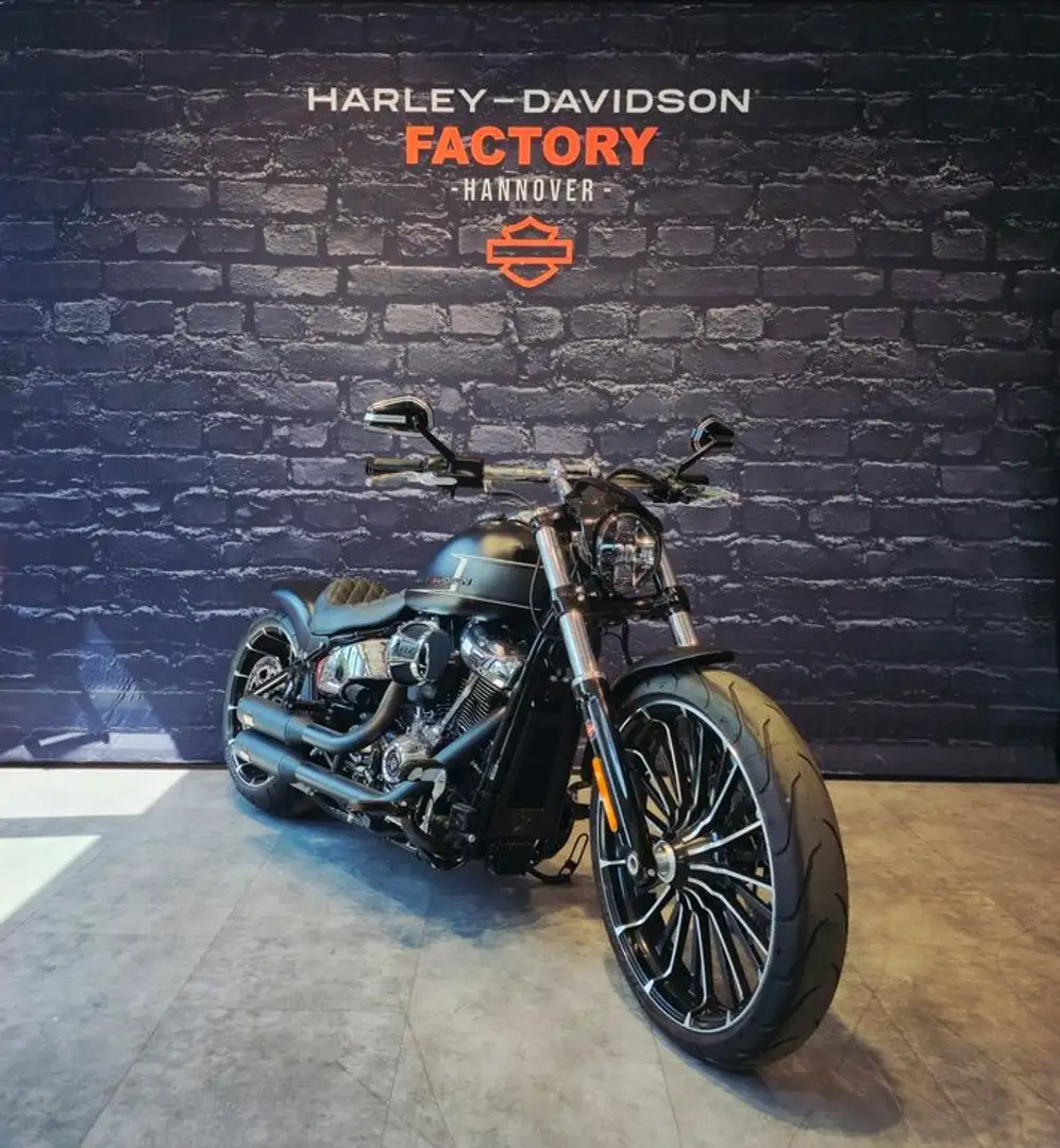 Harley-Davidson Breakout 117 Schwarz - 1