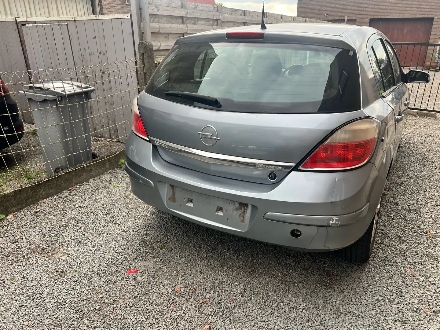 Opel Astra 1.6 Elegance - 2