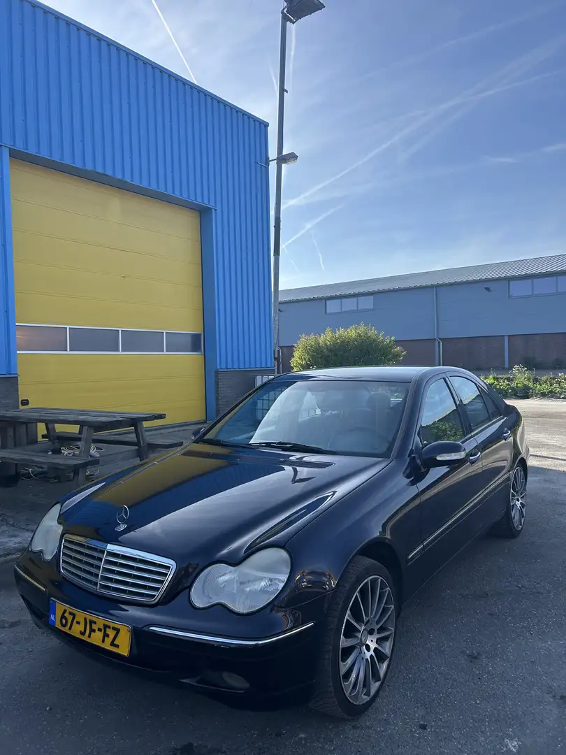 Mercedes-Benz C 240 Elegance Azul - 2