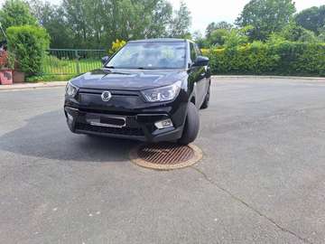 1.6i e-XGi 2WD Quartz