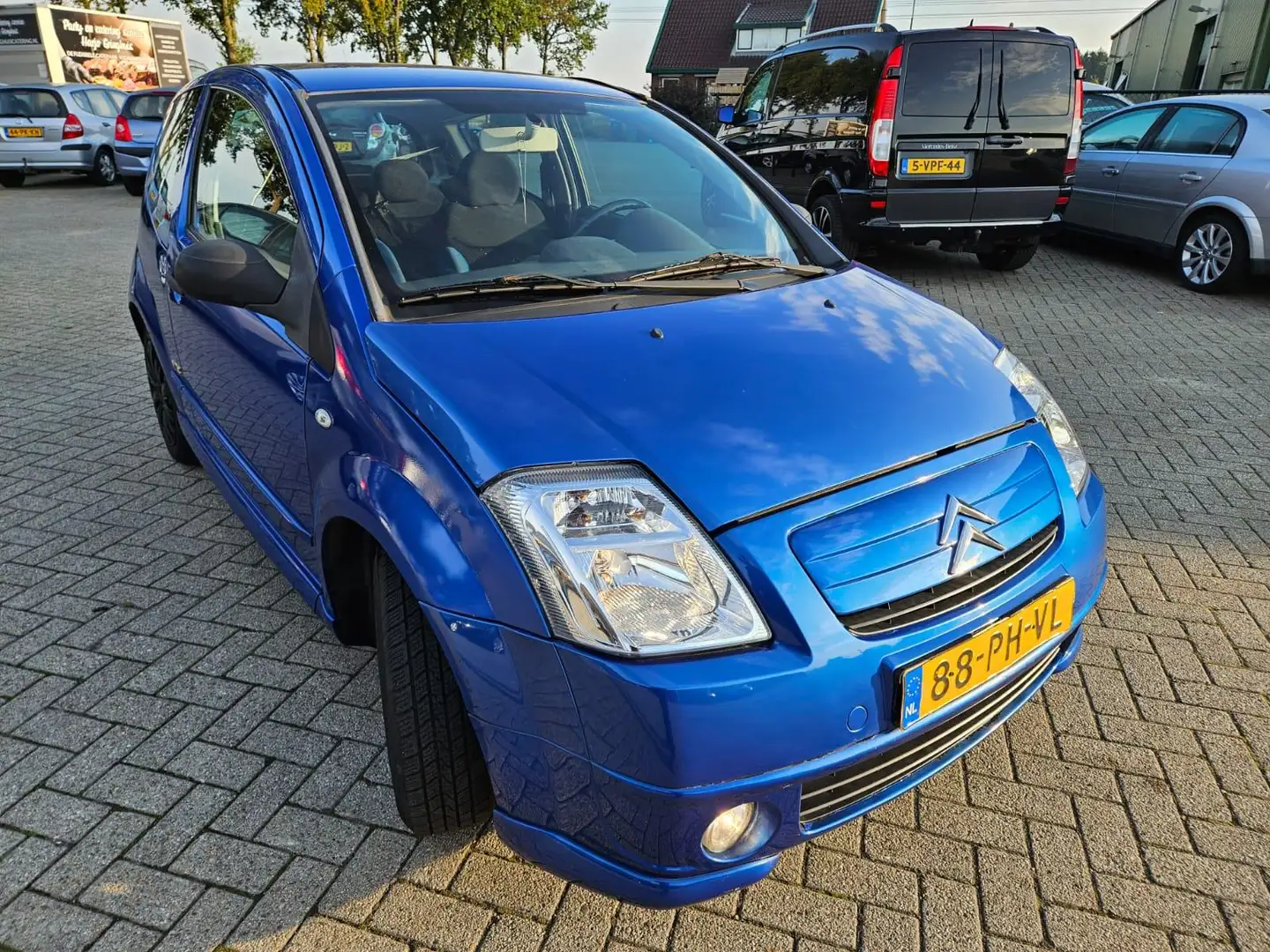 Citroen C2 1.4i VTR 2004. Mistlampen/Spoiler etc.. APK 09-202 Blauw - 2