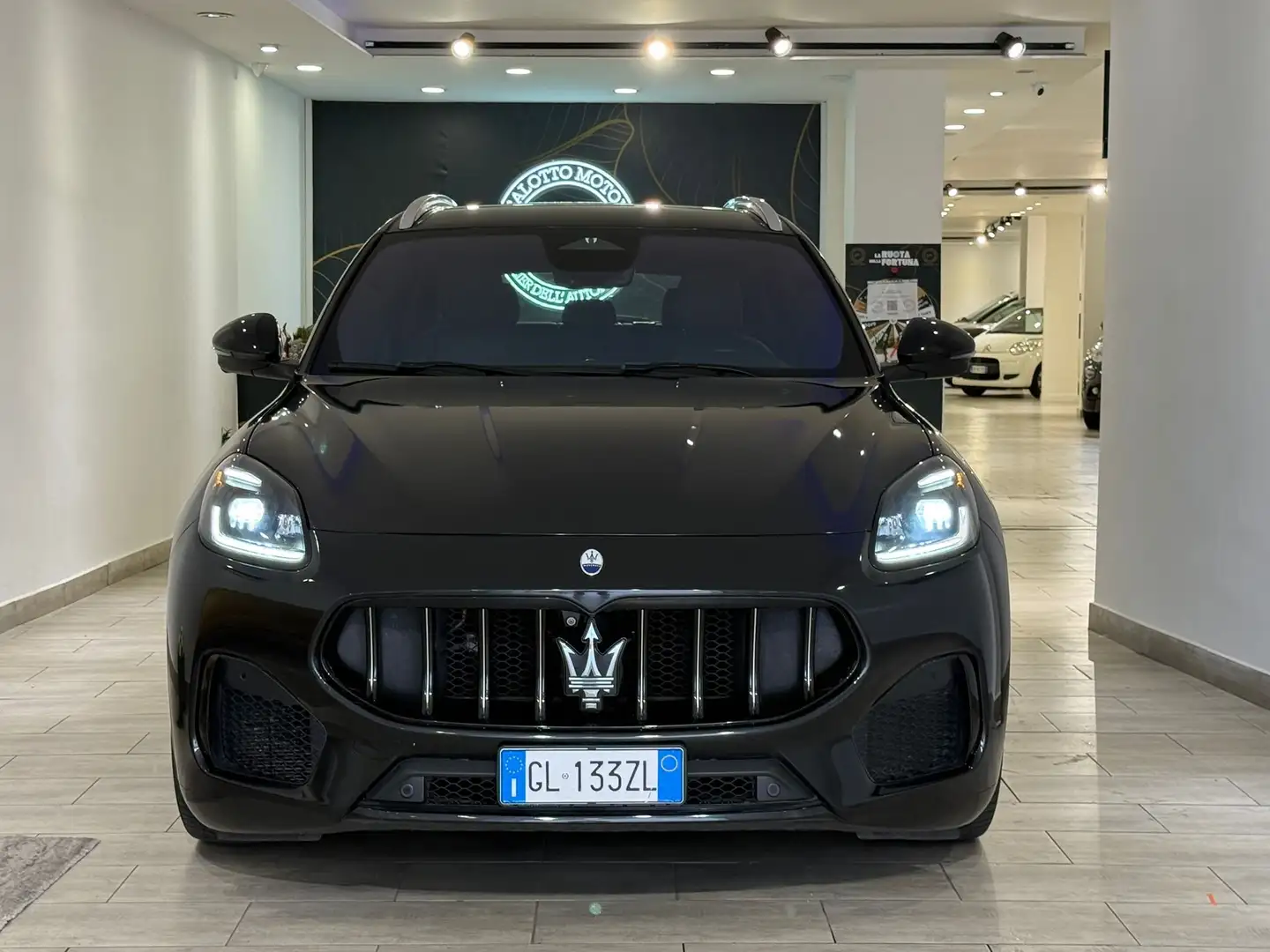 Maserati Grecale Grecale 2.0 mhev GT 300cv auto Nero - 2