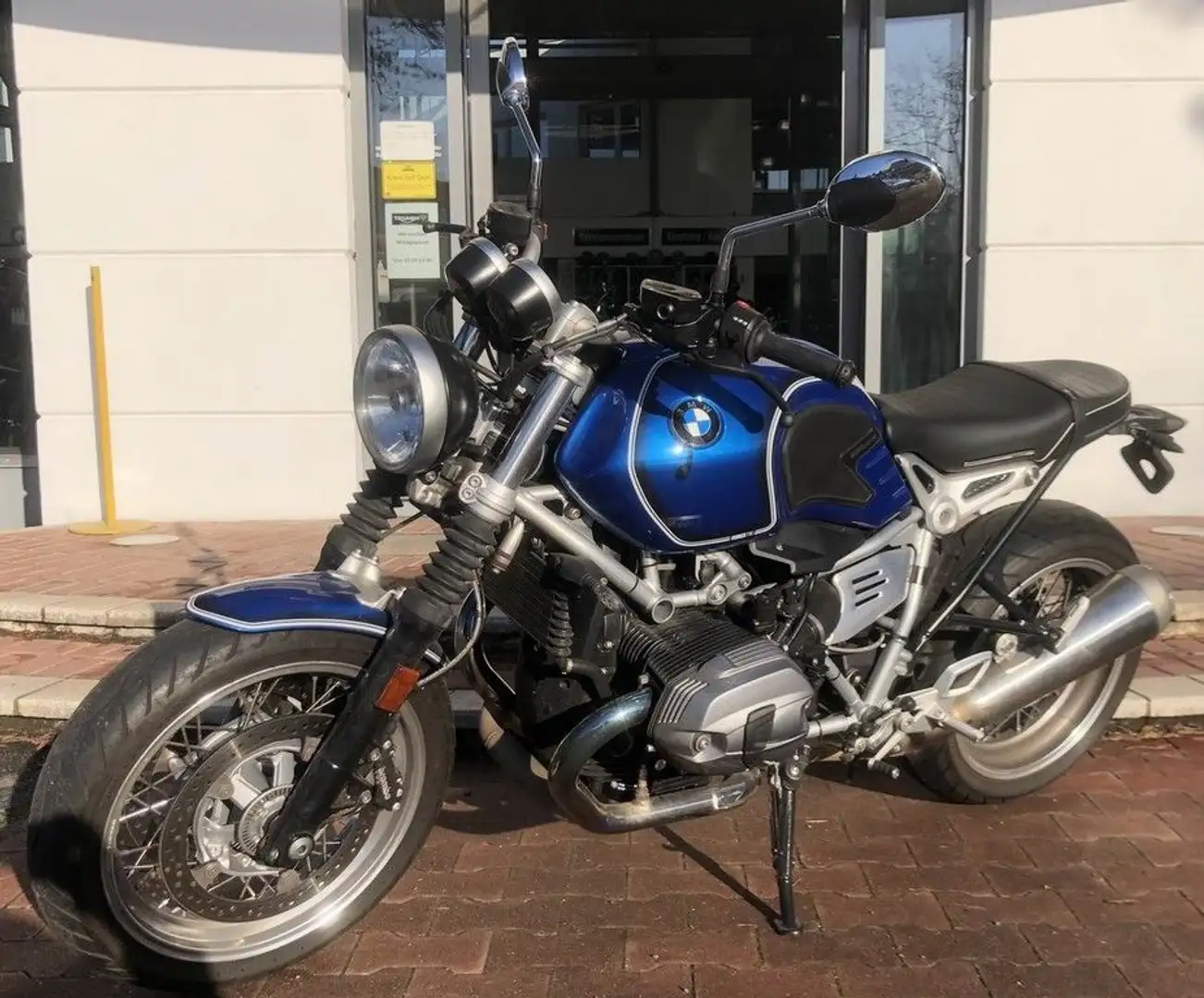 BMW R nineT Blau - 2
