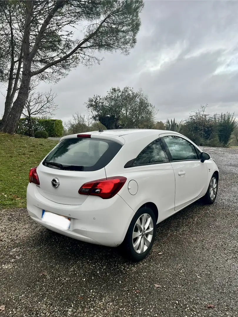 Opel Corsa 1.2 16V Fashion - 2