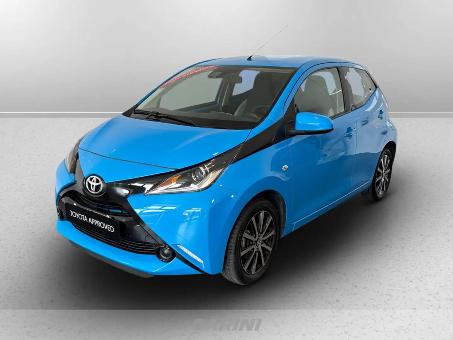Toyota Aygo 5p 1.0 x-play tss - 1