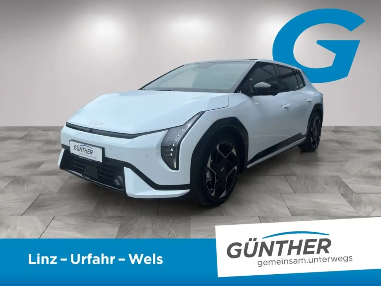 Kia EV4 HB GT-LINE 81,4KWH AT FWD 204 SD MY26 Weiß - 1