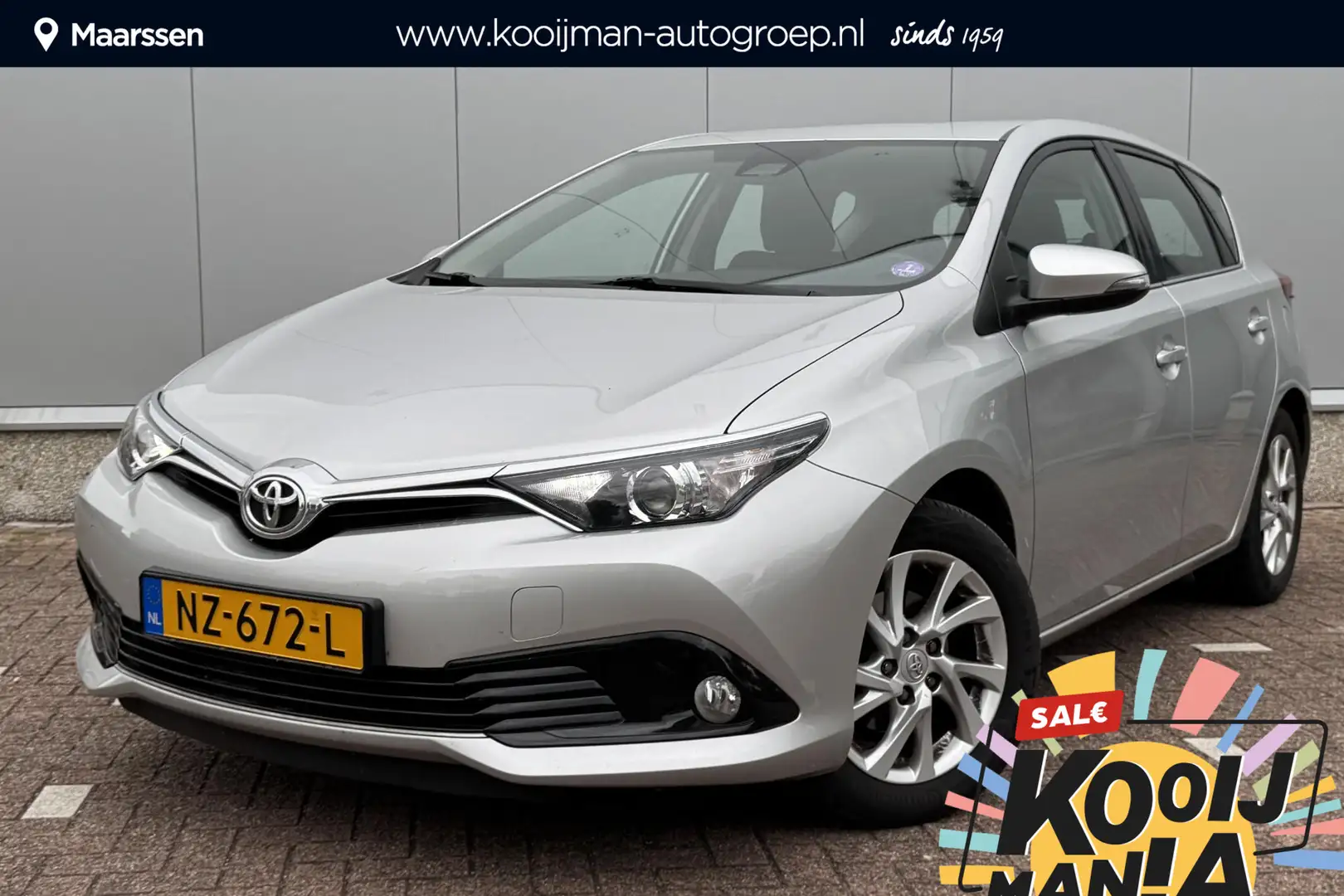 Toyota Auris 1.3 Aspiration Trekhaak, Navigatie, Achteruitrijca Grijs - 1