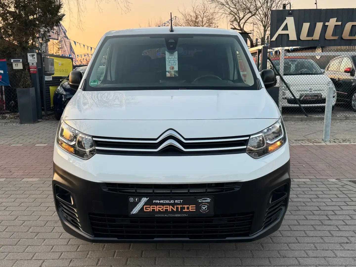 Citroen Berlingo 1.5 BlueHDi 100 Live M Klima*Temp*AHK* Белый - 2