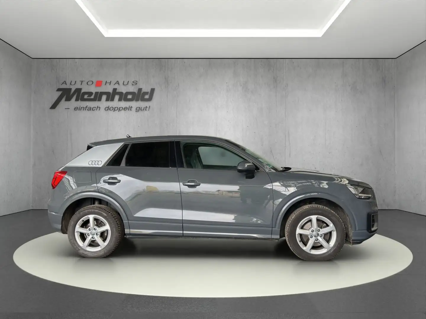 Audi Q2 Sport 35 TFSI 6-G., AHK, LED, Navi,el. Klappe Grau - 2