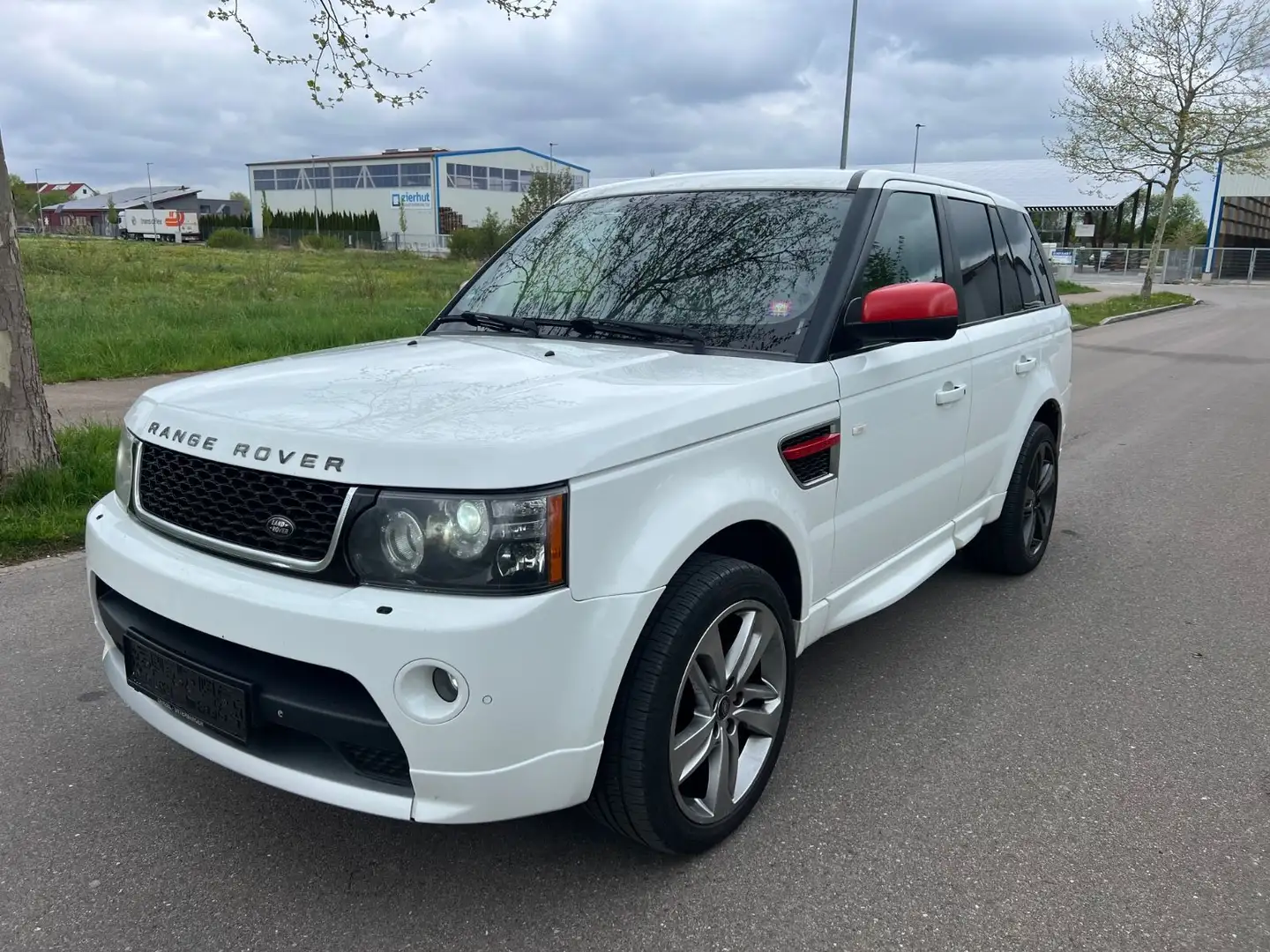 Land Rover Range Rover Sport SDV6 Red Edition Bílá - 1