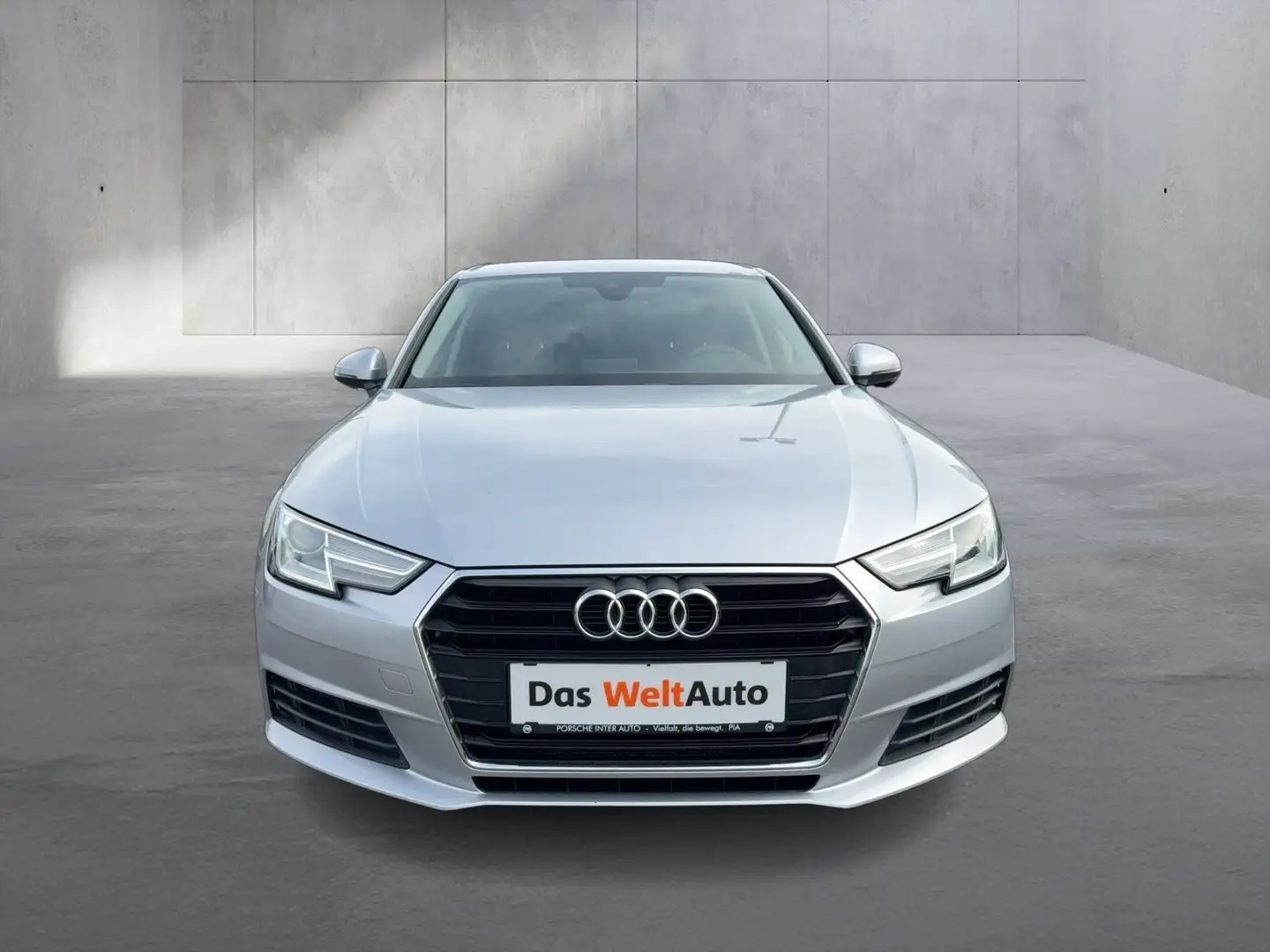 Audi A4 2.0 TDI Silber - 2