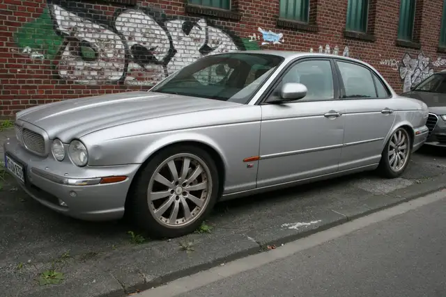 Jaguar XJ XJR | Rentnerfahrzeug | TÜV 01/2028