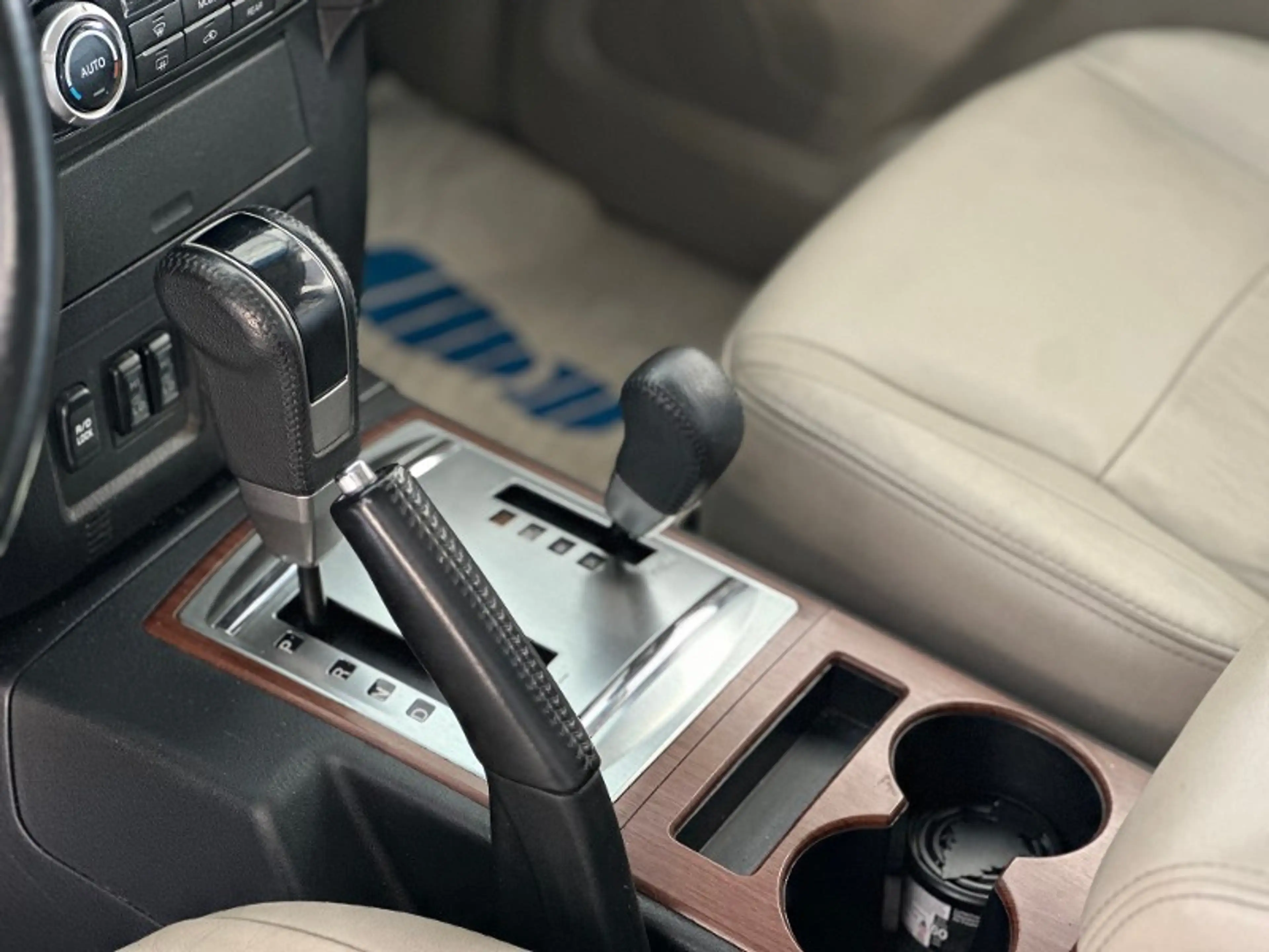 Mitsubishi Pajero 3.2 DI-D Instyle (5-trg.) — photo 11