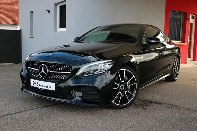 Mercedes-Benz C 300 Coupe *AMG Line*Multibeam*DC*Carbon*SHz/SB