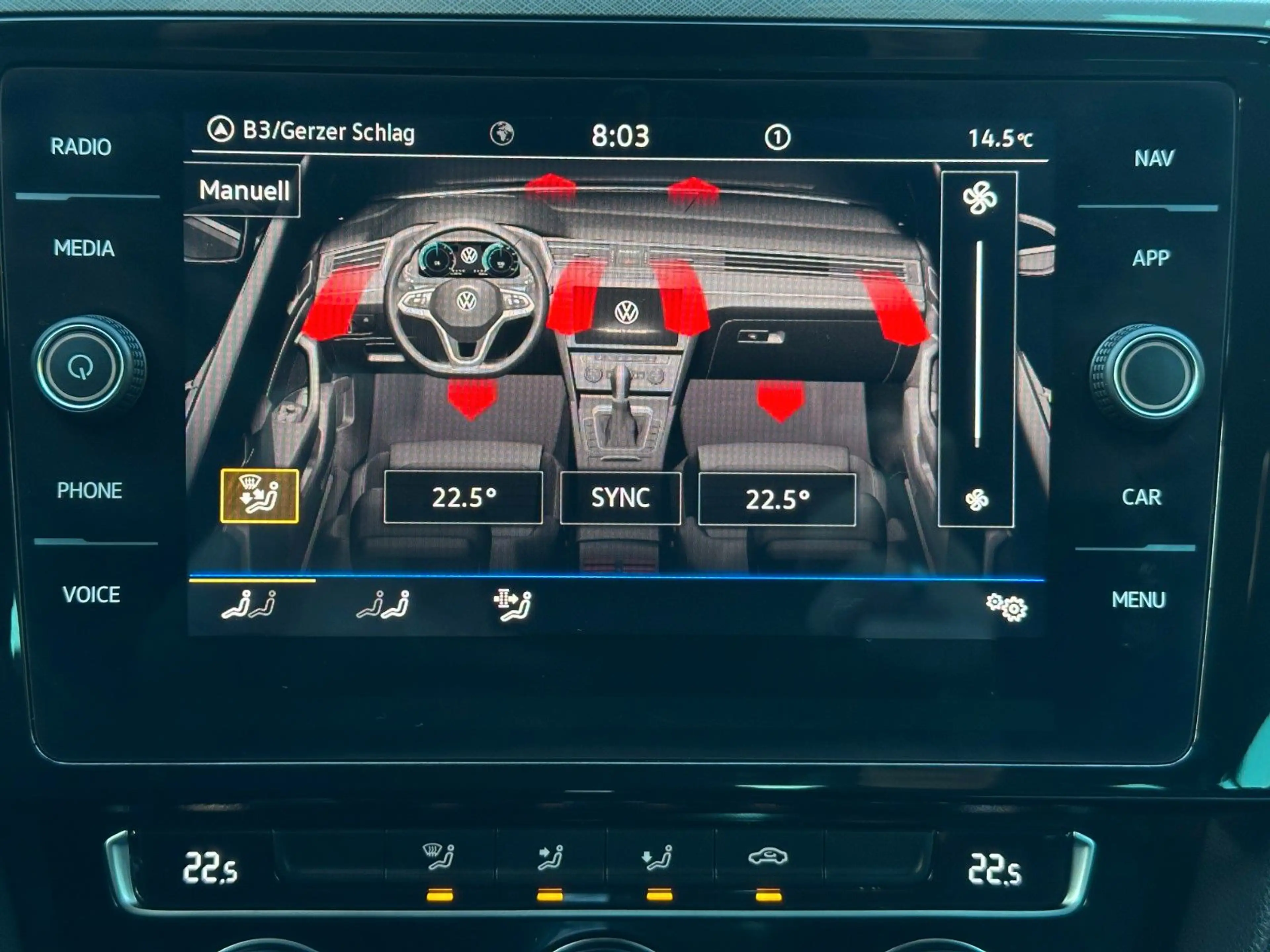 Volkswagen Passat Variant Business DSG ACC SHZ AHK — photo 13