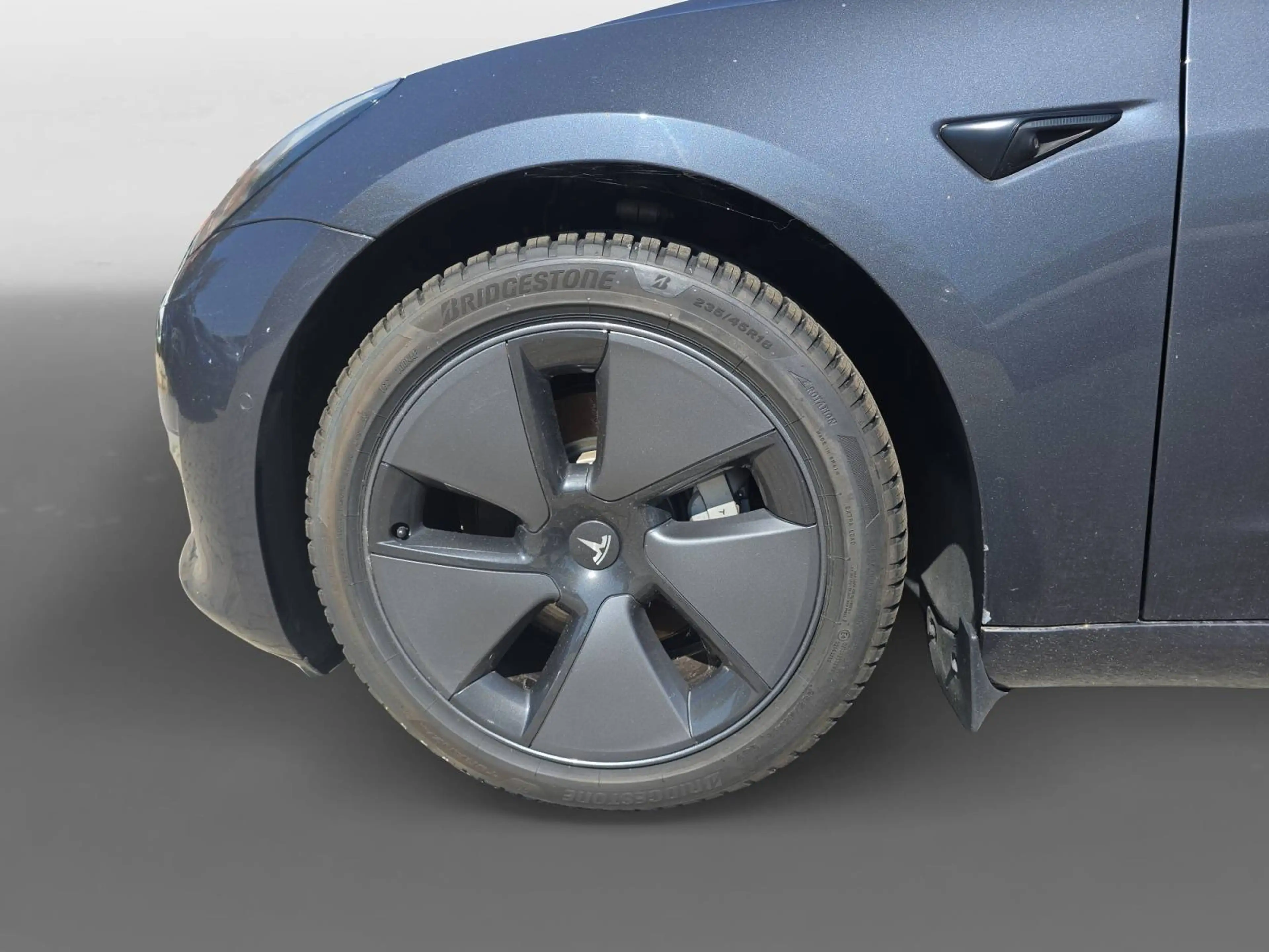 Tesla Model 3 Long Range Dual AWD — photo 9