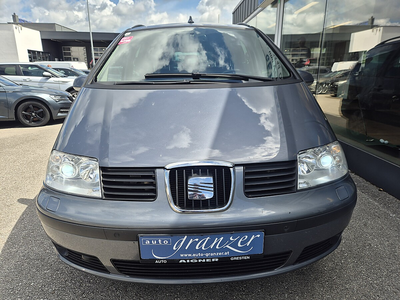 SEAT Alhambra Salsa 1,9 7-Sitzer 4WD — photo 3