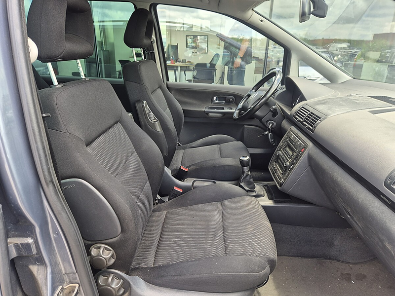 SEAT Alhambra Salsa 1,9 7-Sitzer 4WD — photo 11