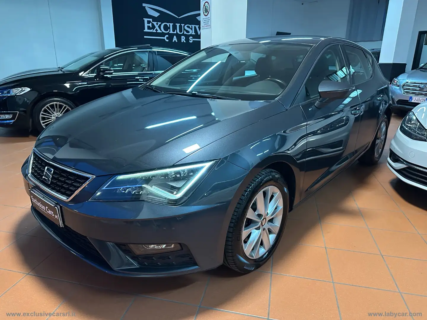 SEAT Leon 1.6 TDI 115 CV DSG 5p. UFFICIALE VOLKSWAGEN ITALIA Grijs - 1