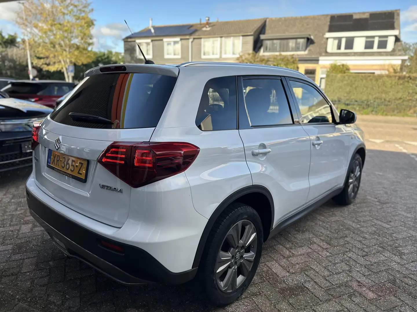 Suzuki Vitara 1.0 Boosterjet Select Trekhaak/Stoelverwarming/Nav Blanc - 2