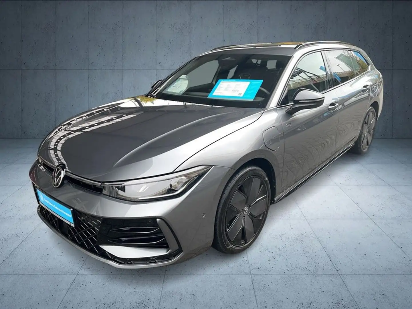 Volkswagen Passat Variant 1,5 TSI eHybrid R-Line AHK LED Na Grau - 2