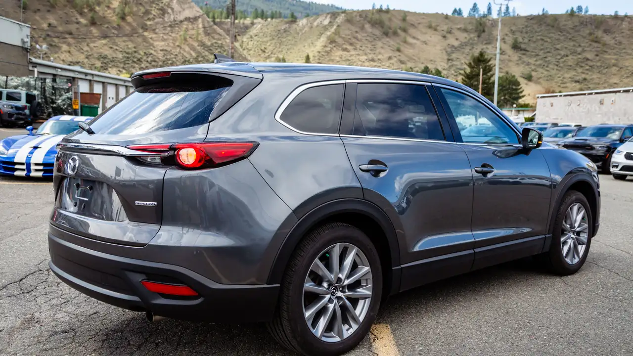 Mazda CX-9 снимка Mazda CX-9