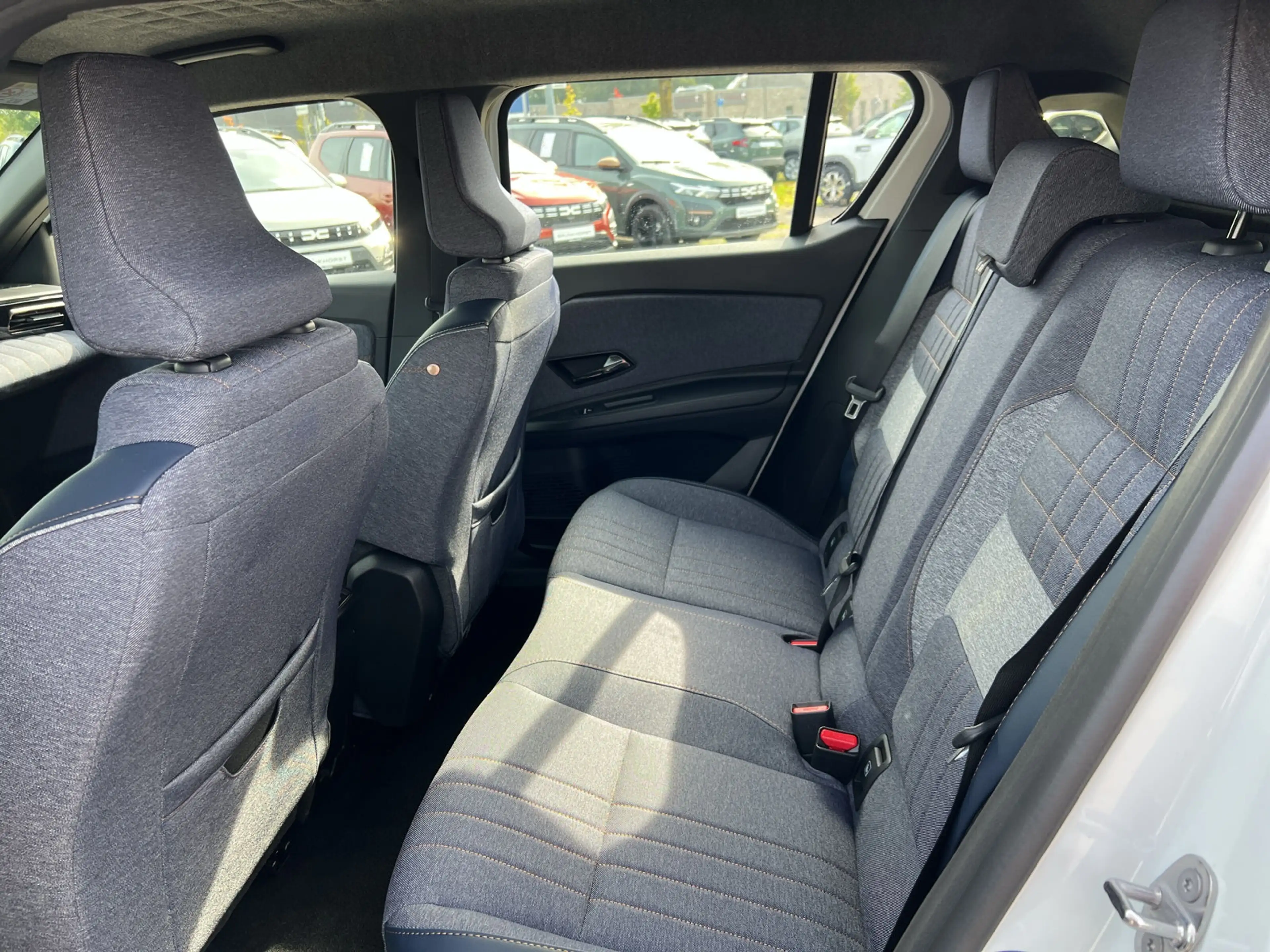 Renault R 4 E-Tech 150 Comfort Range Techno SHZ+RFK+StHz — photo 10