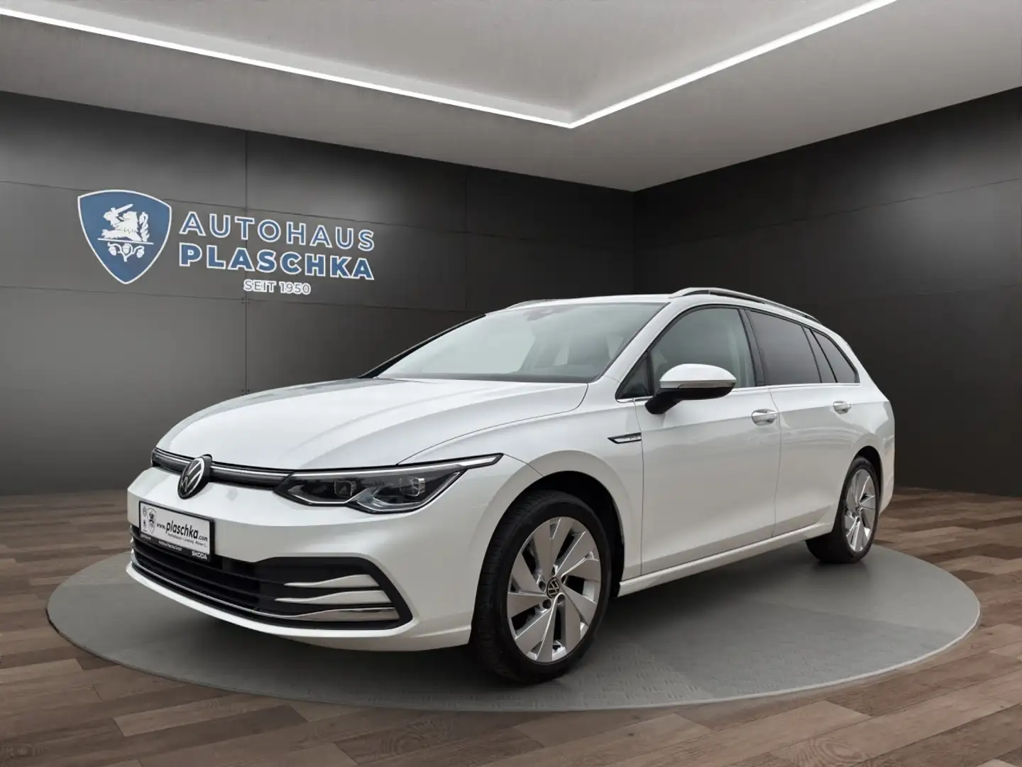 Volkswagen Golf VIII Var. 2.0 TDI DSG Style NAVI+STANDH+APP Klima Weiß - 1