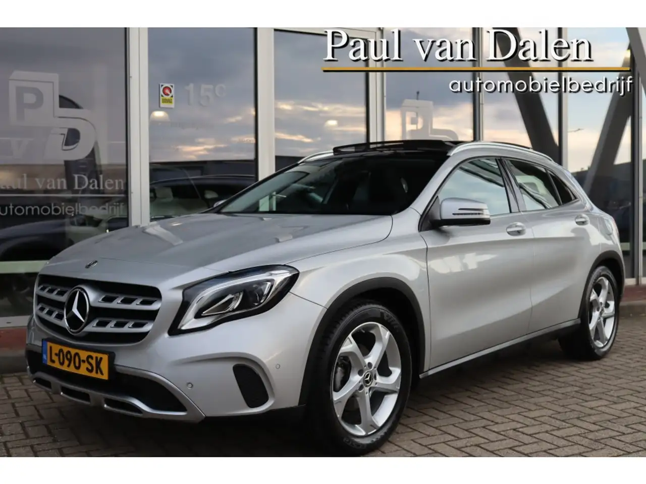 Mercedes-Benz GLA 180