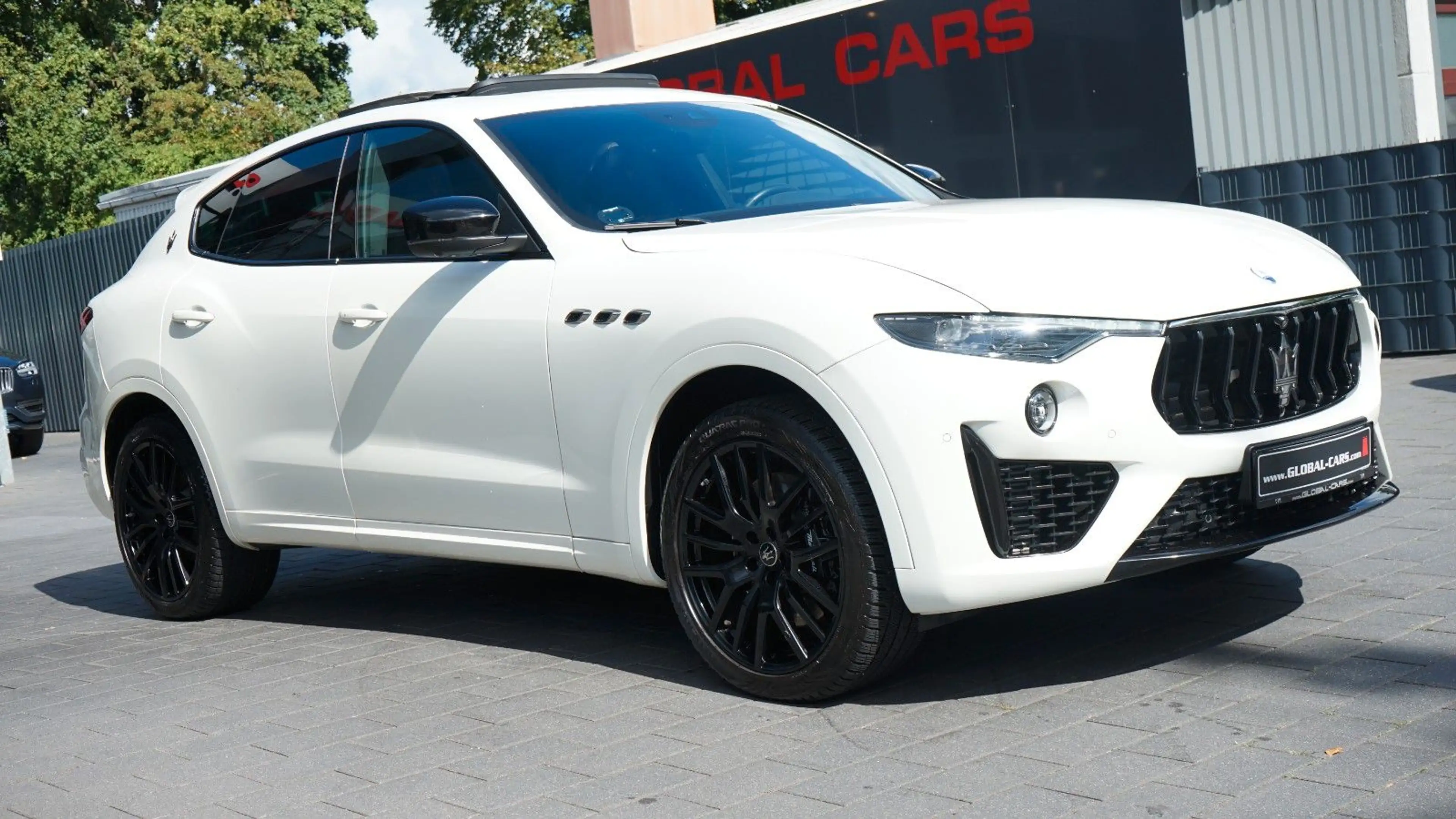 Maserati Levante LEVANTE 3.0 V6*MODENA S*NERISSIMO PAKET*ACC*PANO — photo 11