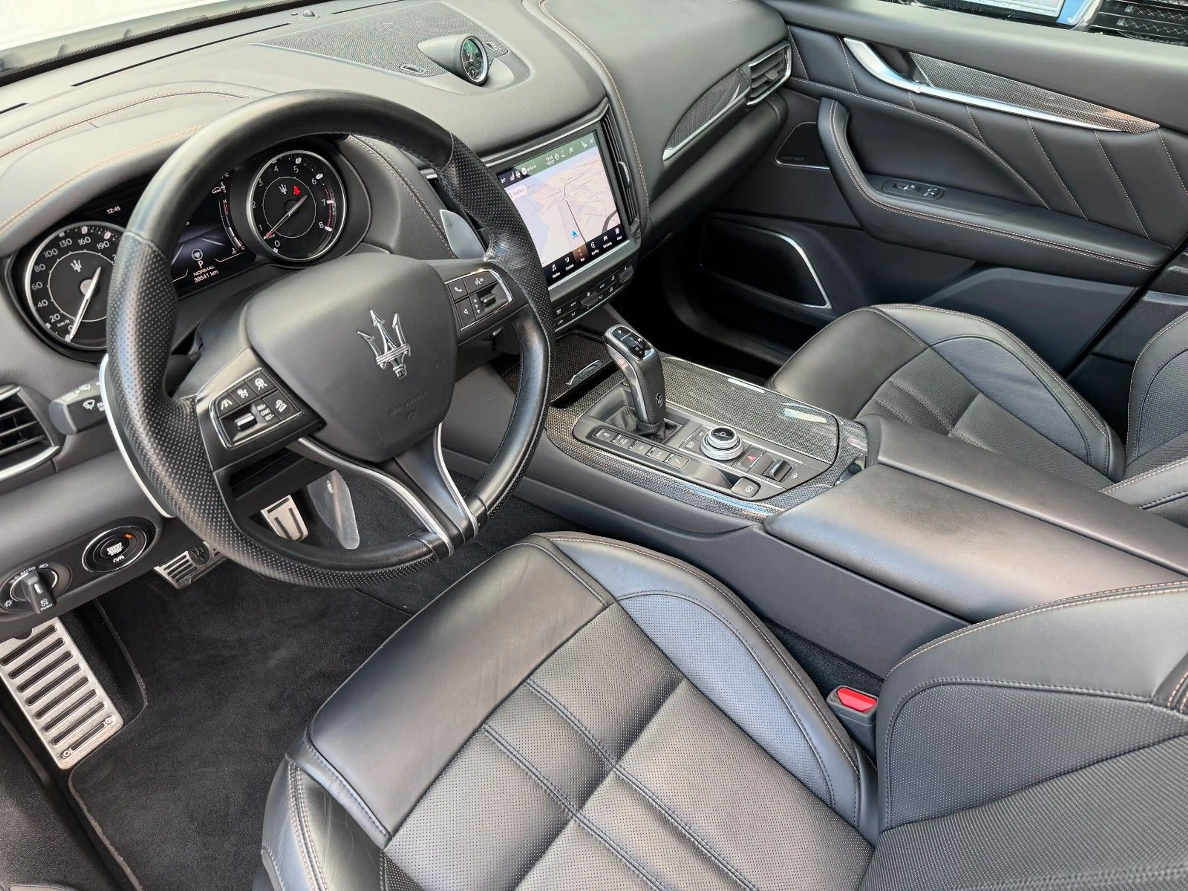 Maserati Levante LEVANTE 3.0 V6*MODENA S*NERISSIMO PAKET*ACC*PANO — photo 3