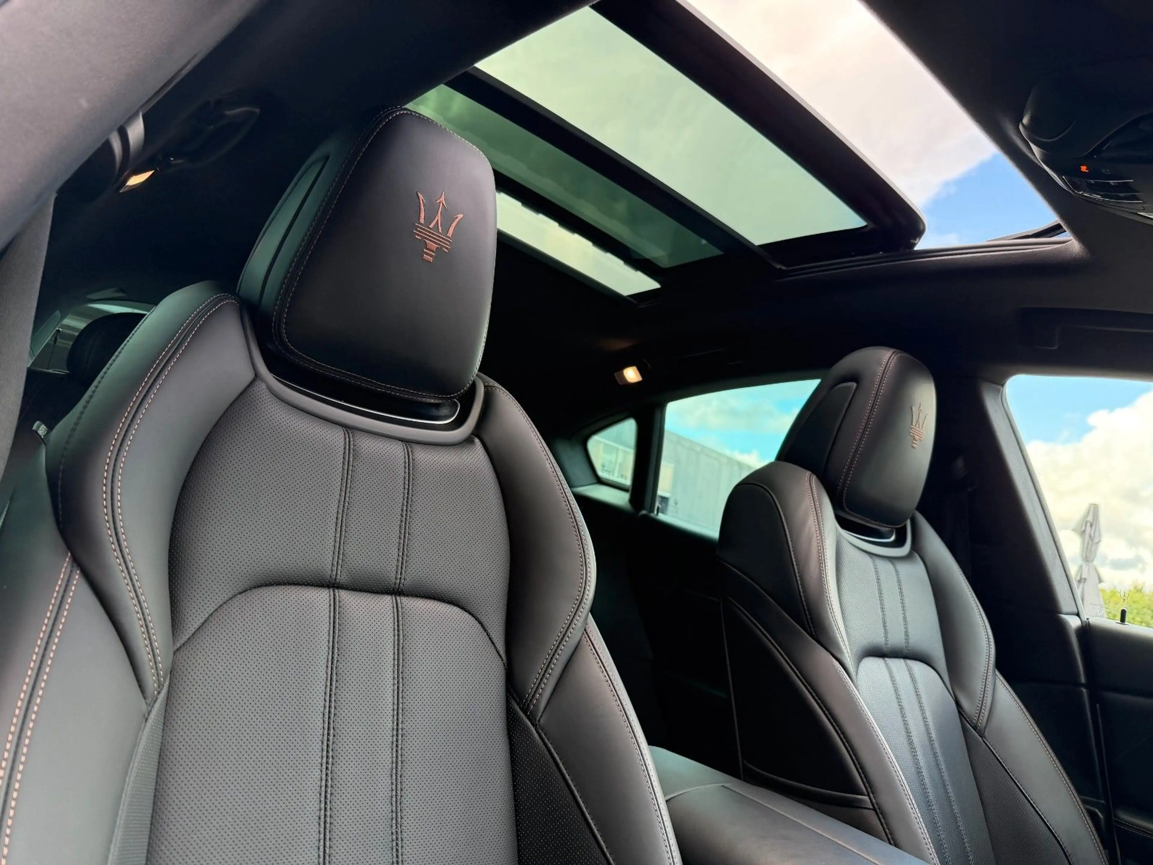 Maserati Levante LEVANTE 3.0 V6*MODENA S*NERISSIMO PAKET*ACC*PANO — photo 10