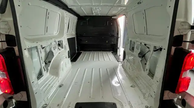 Opel Vivaro view 5
