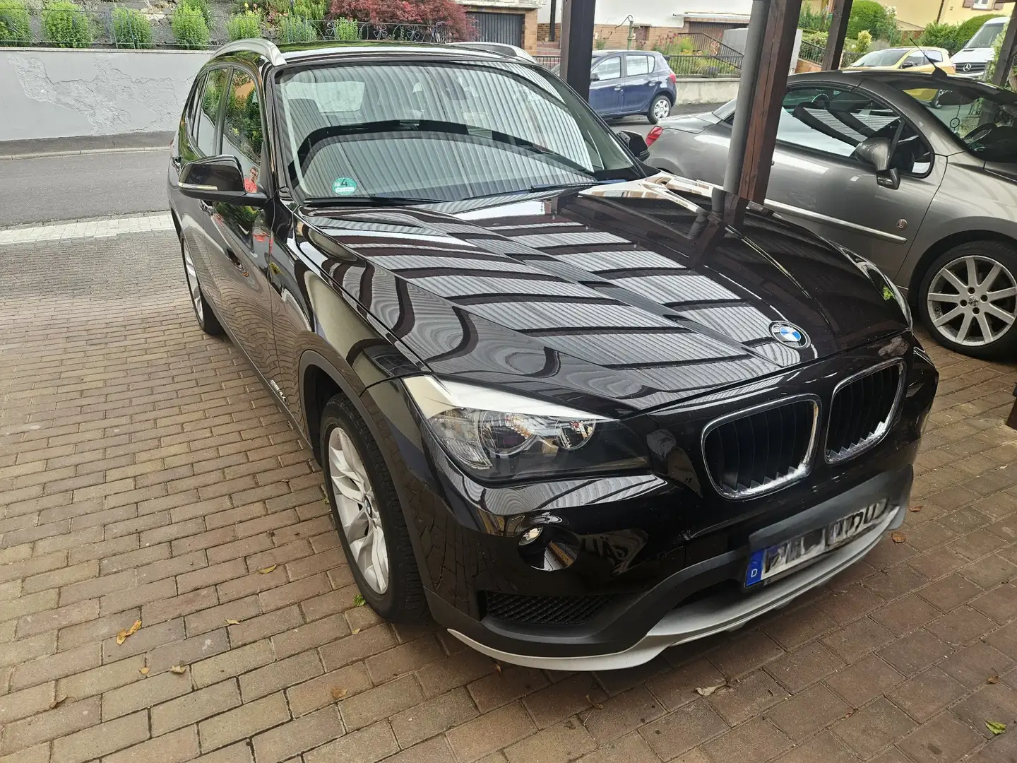 BMW X1 sDrive18d Aut. sparkling brown metallic - 2