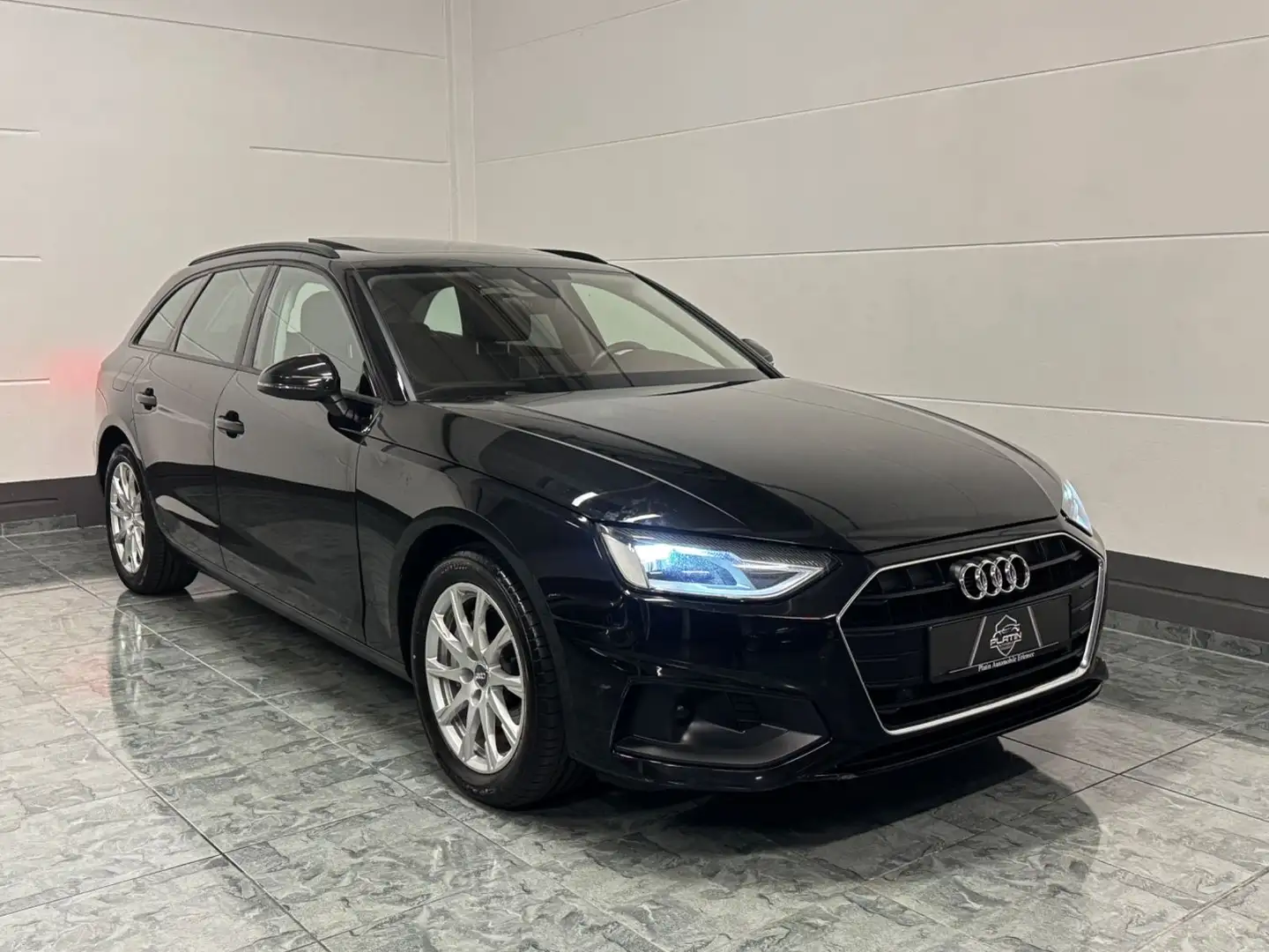 Audi A4 Avant 40 TDI basis*1.hd*LED*Pano*Standheizung Schwarz - 1