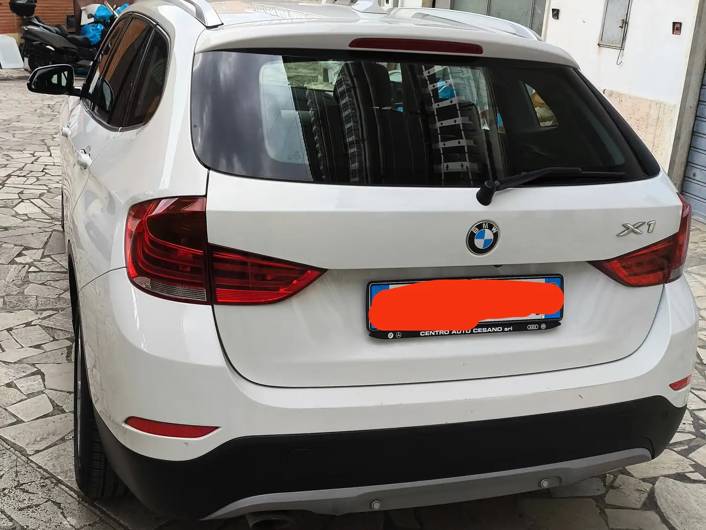 BMW X1 X1 sdrive18d Sport Line Alb - 2