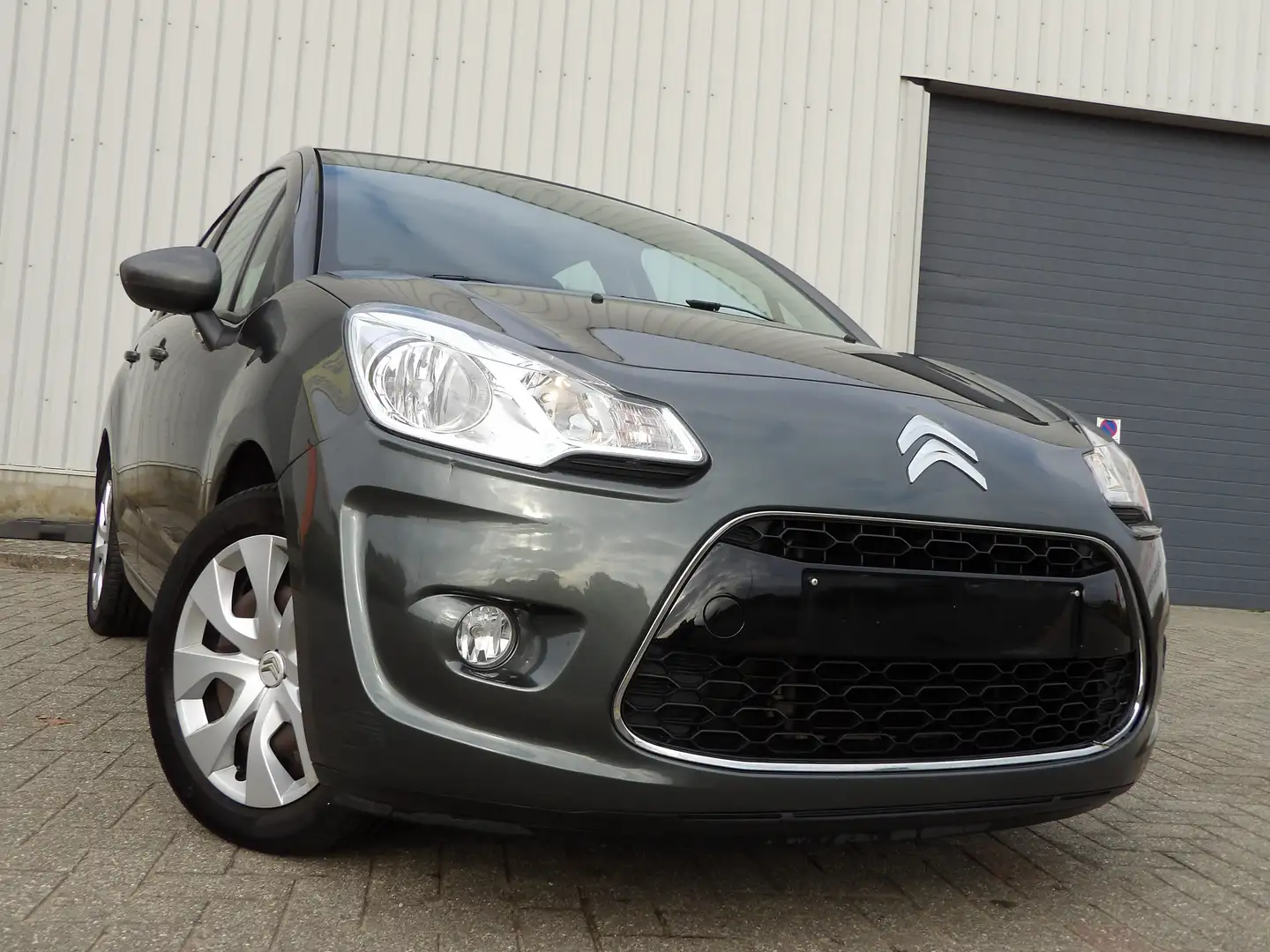 Citroen C3 C3 1.1 - zeer netter wagen. Grijs - 1
