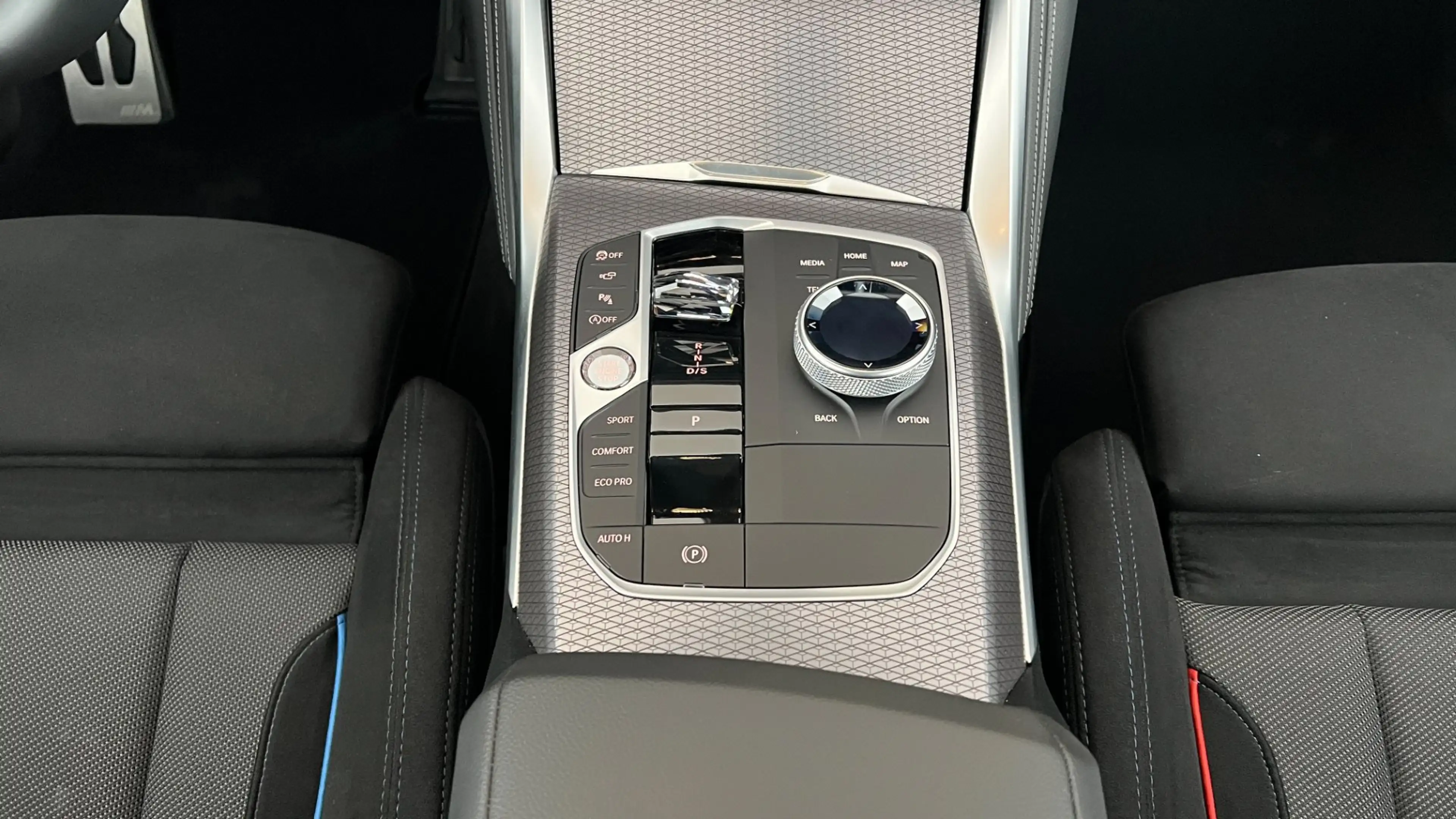 BMW 440 M440i xDrive — photo 10