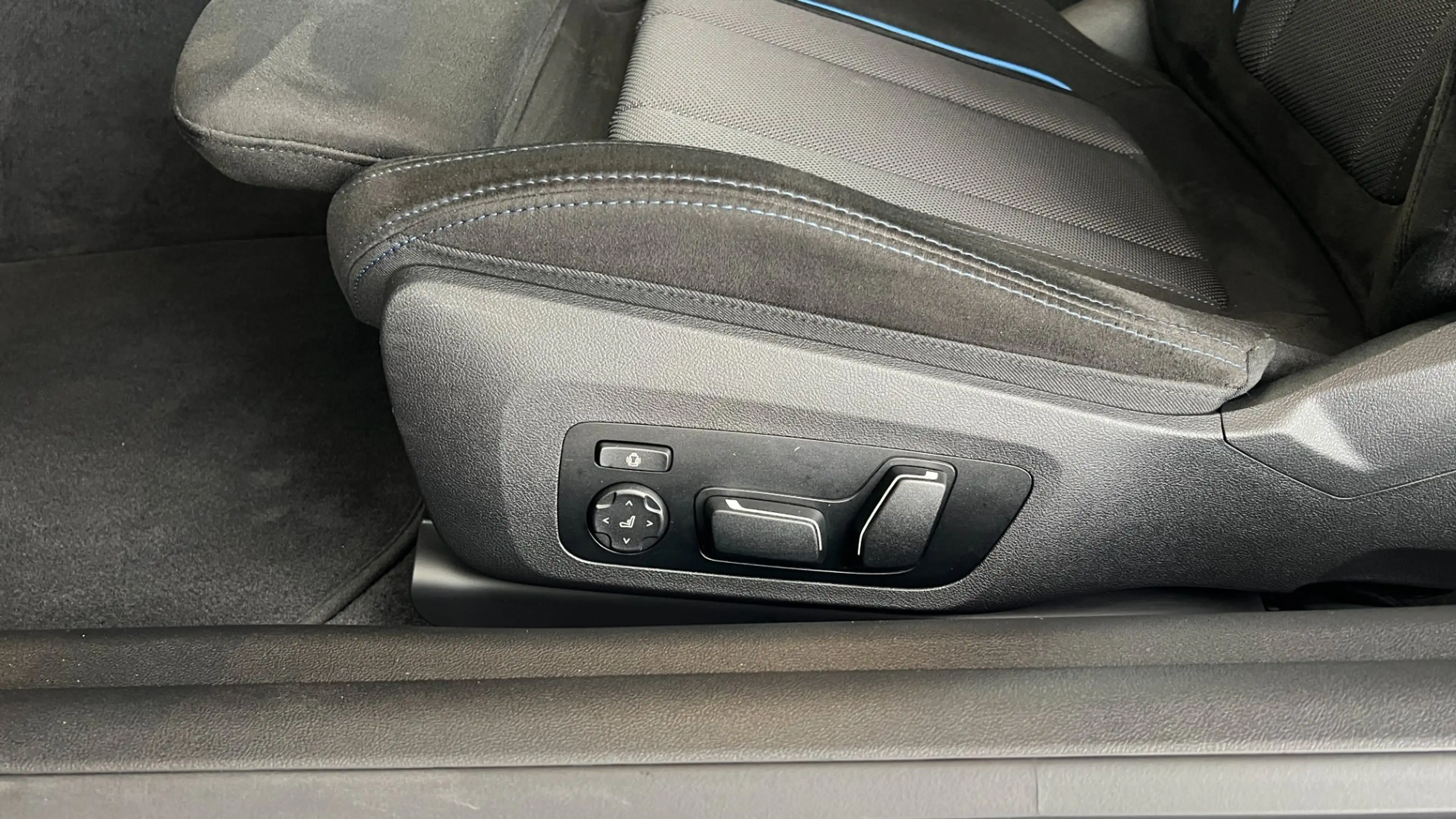 BMW 440 M440i xDrive — photo 13