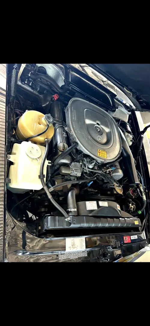 Mercedes-Benz SL 380 Roadster R107E38 - 2